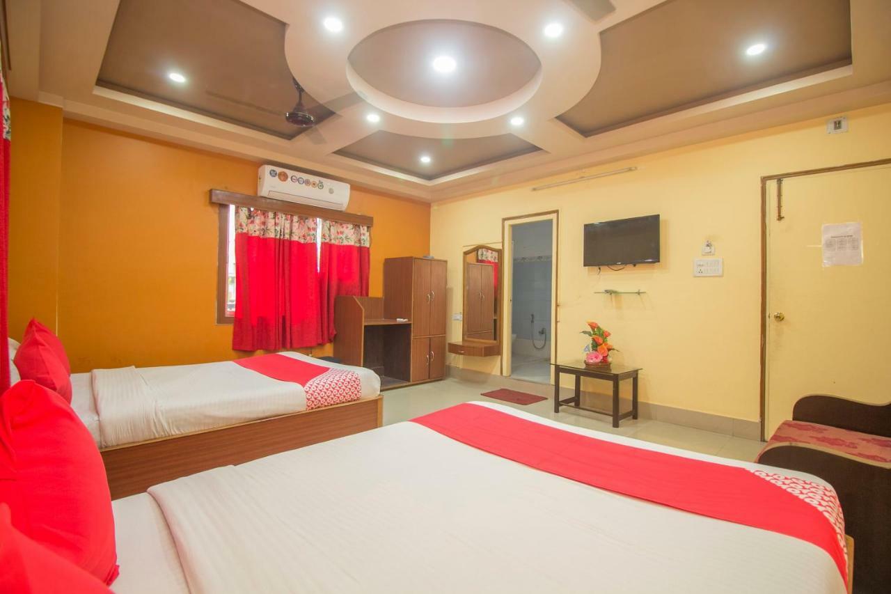Hotel Nandanik Palace Falakata ภายนอก รูปภาพ